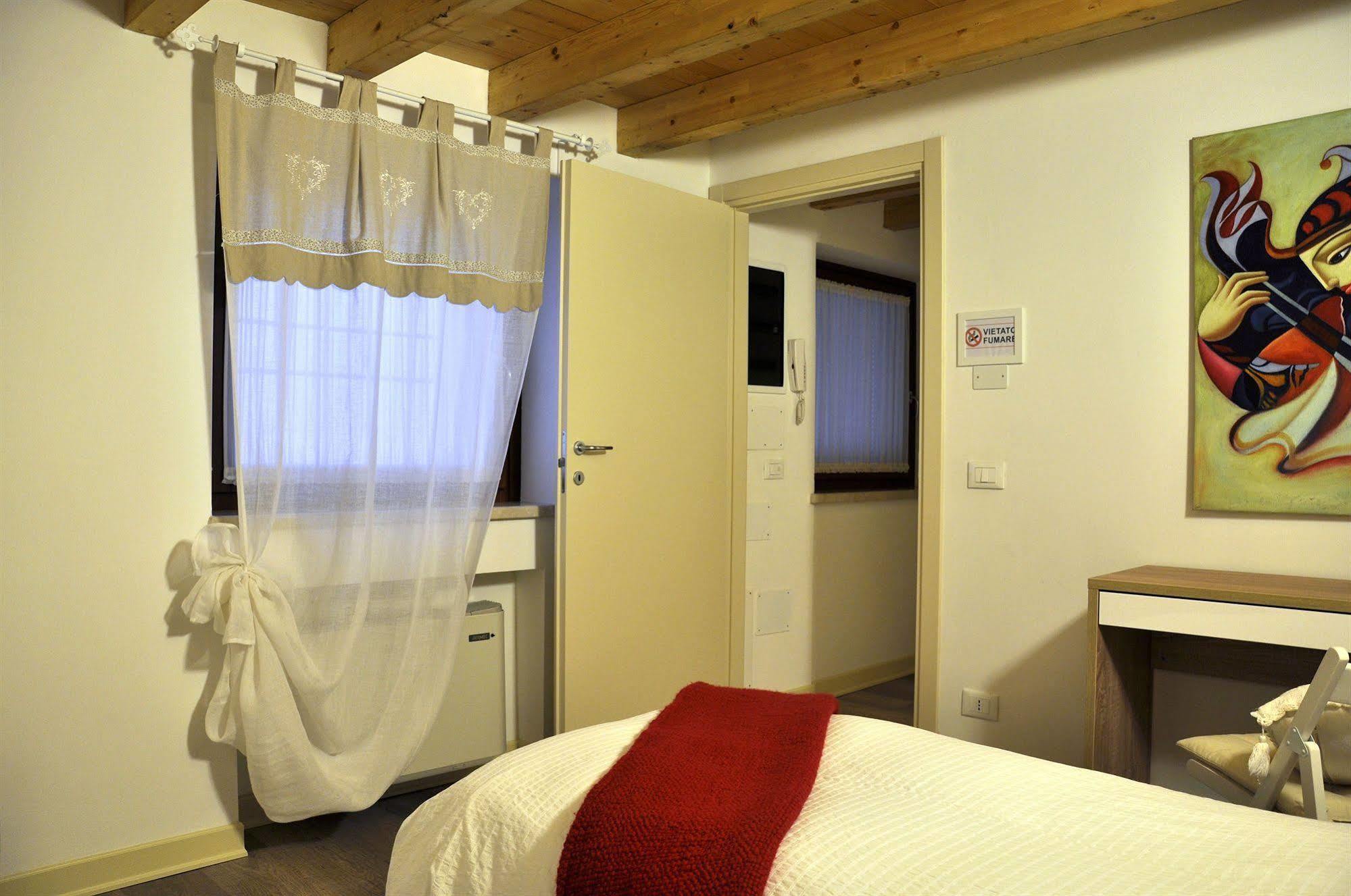 Bed and Breakfast Corsomatteotti62 Brescia Exterior foto